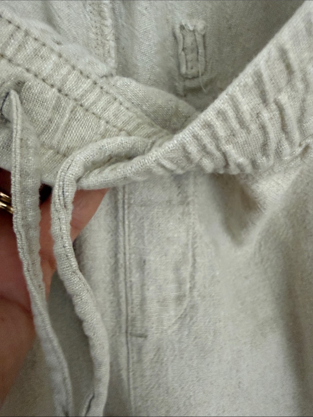 Old Navy Women's Cropped Linen-Blend Wide Leg Pants in Light Beige - Picture 4 of 10